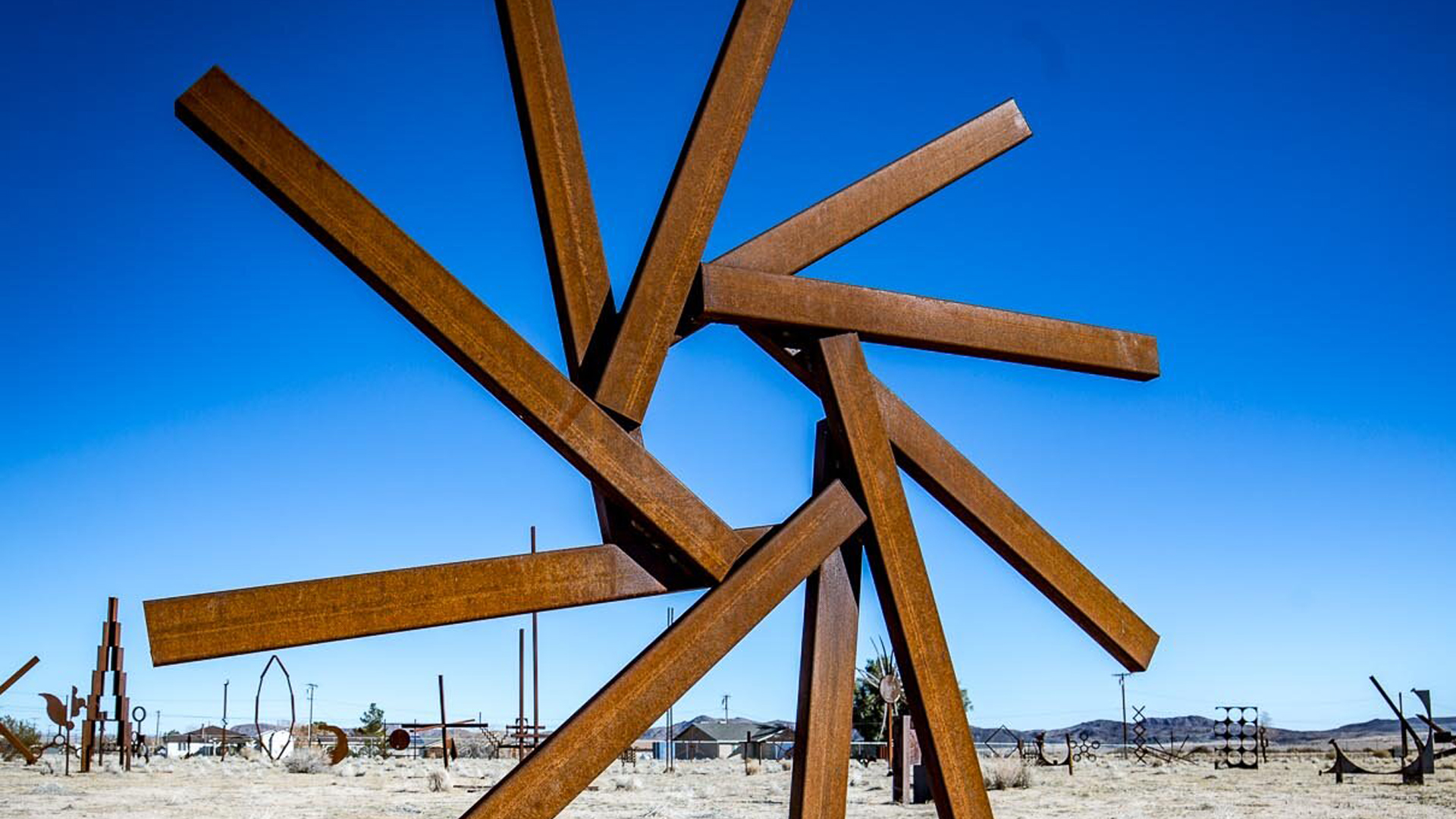 simih dabah sculpture